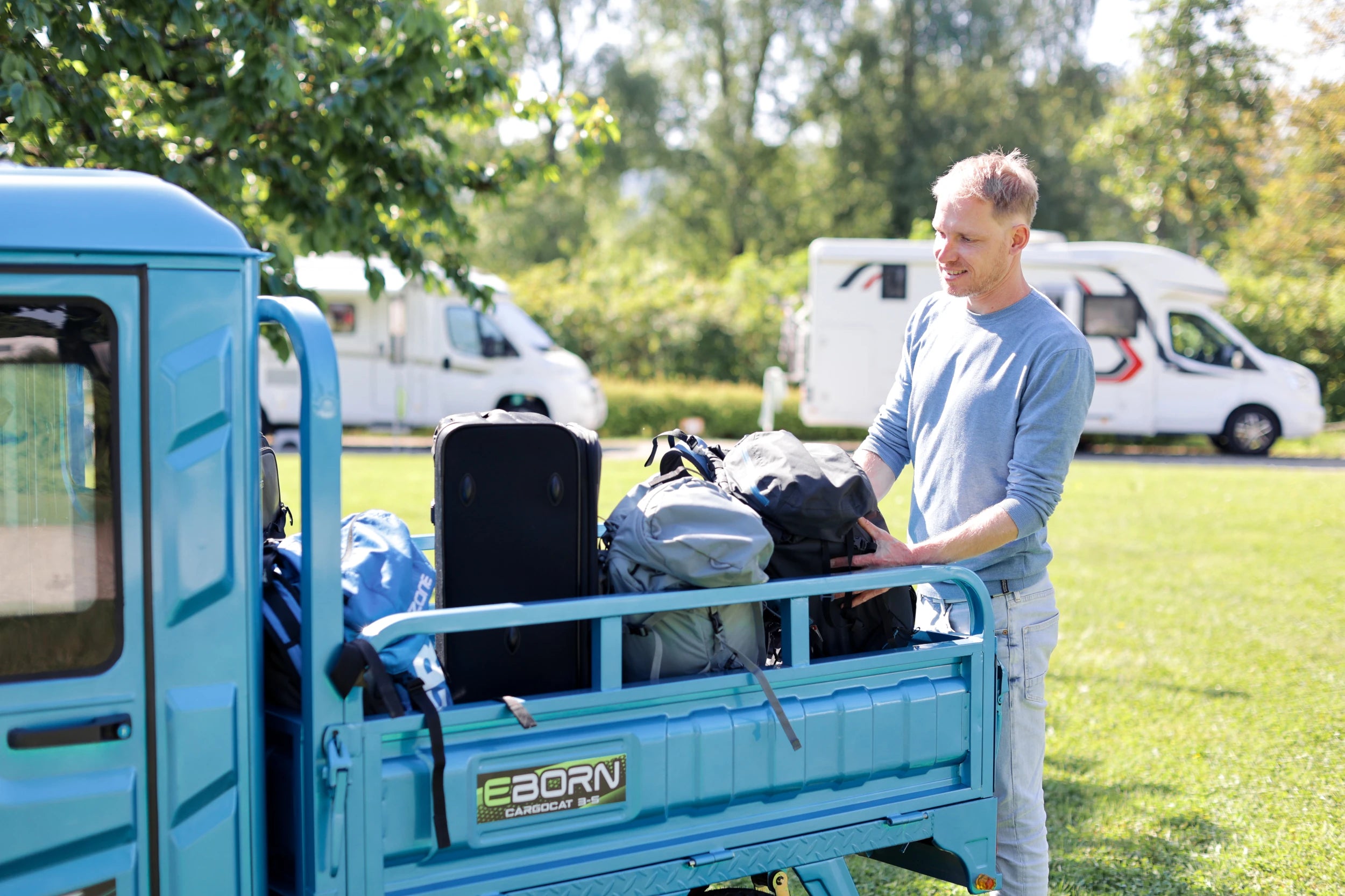 E-born_E-Lastendreirad_CargoCat_Camping_Campingplatz_Gepacktransport