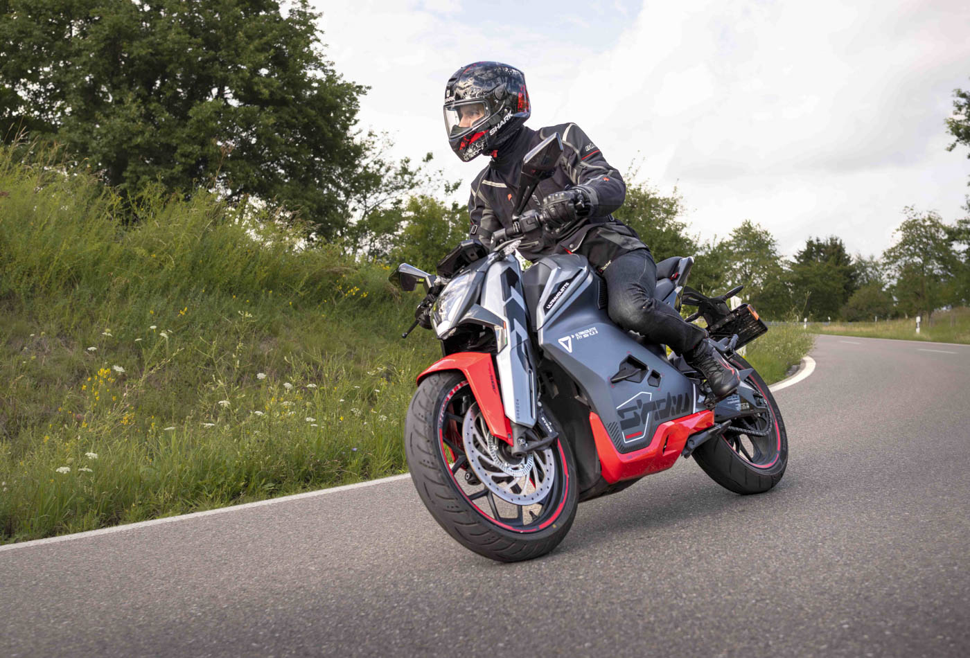 Ultraviolette F77 Mach 2 Recon – exklusiv im Blick